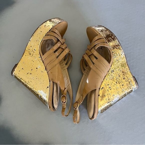 YSL Idole Gold Wedge Platform Patent Leather Nude Sandals - Picture 8 of 11